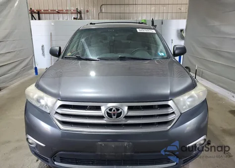 2012 Toyota Highlander Base из США, поврежденный, VIN 5TDBK3EH9CS157966